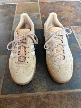 Adidas Gazelle Sneakers